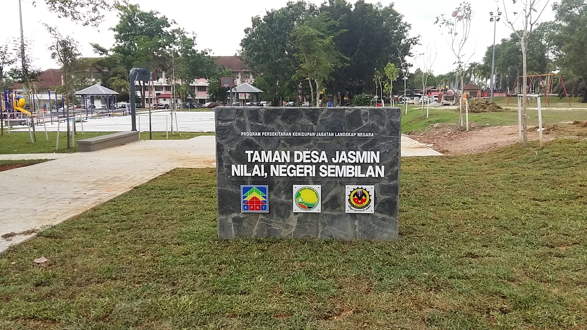 TAMAN TANAH DESA JASMIN, NILAI, NEGERI SEMBILAN