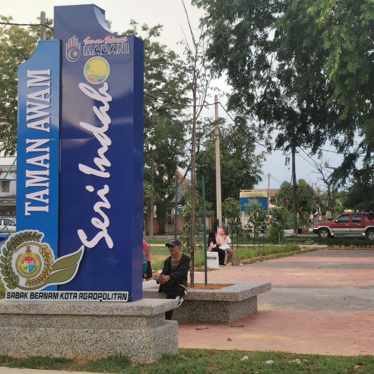 Cadangan Projek Naik Taraf Landskap Taman Seri Ind...