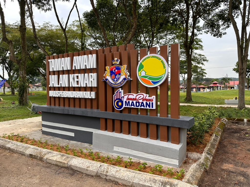 Cadangan Projek Naik Taraf Landskap Taman Awam Jal...