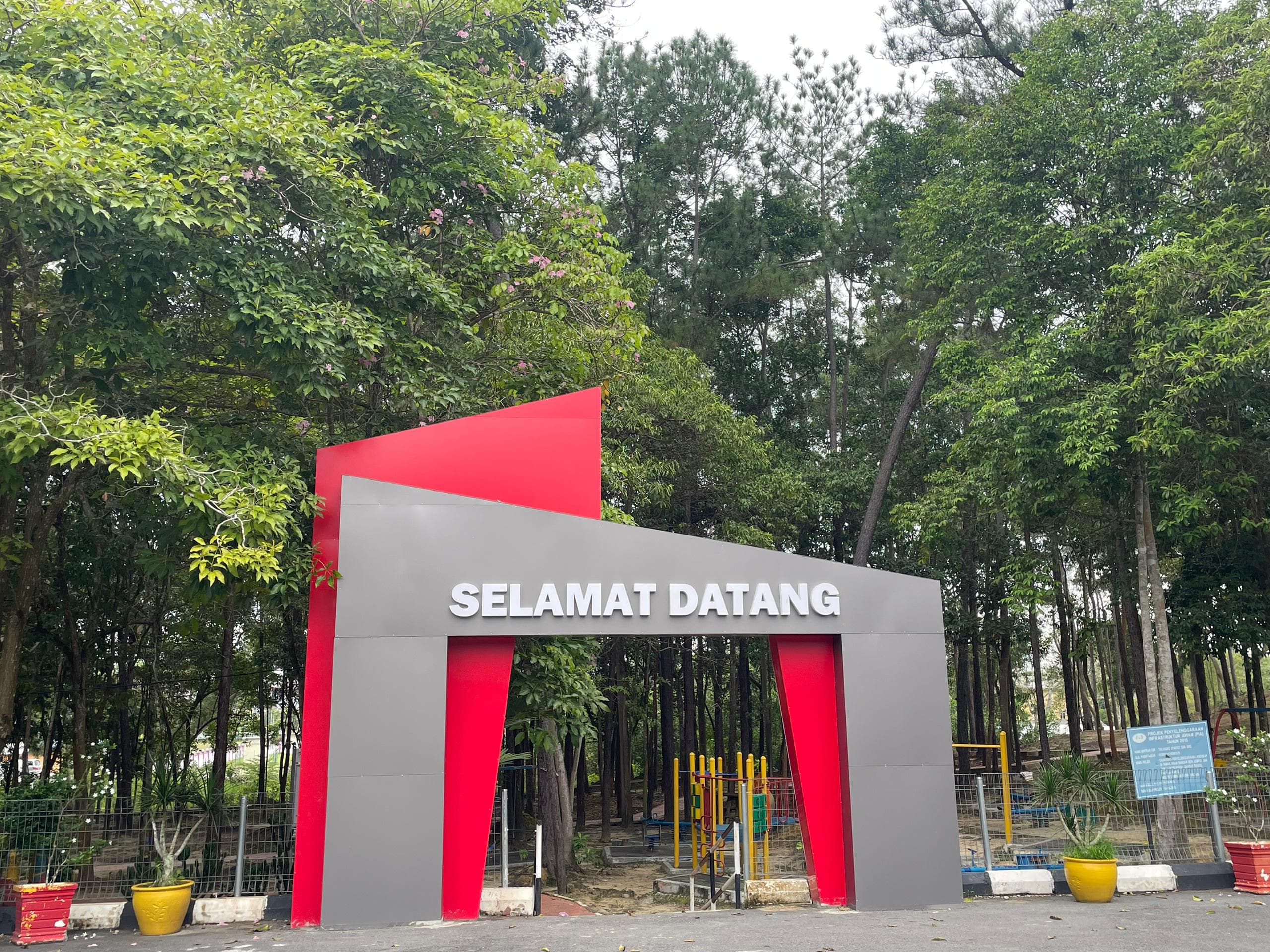 Cadangan Projek Naik Taraf Landskap Taman Awam Ban...